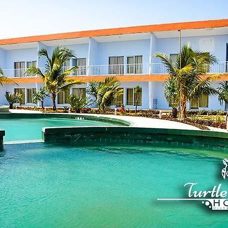 Turtle Beach Hotel Ujunggenteng Екстериор снимка